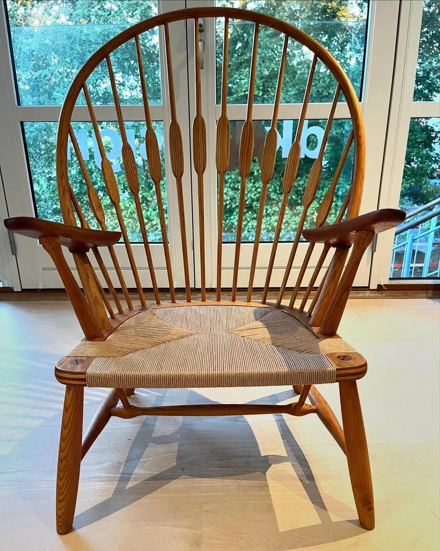 PP550 “Påfuglestolen”