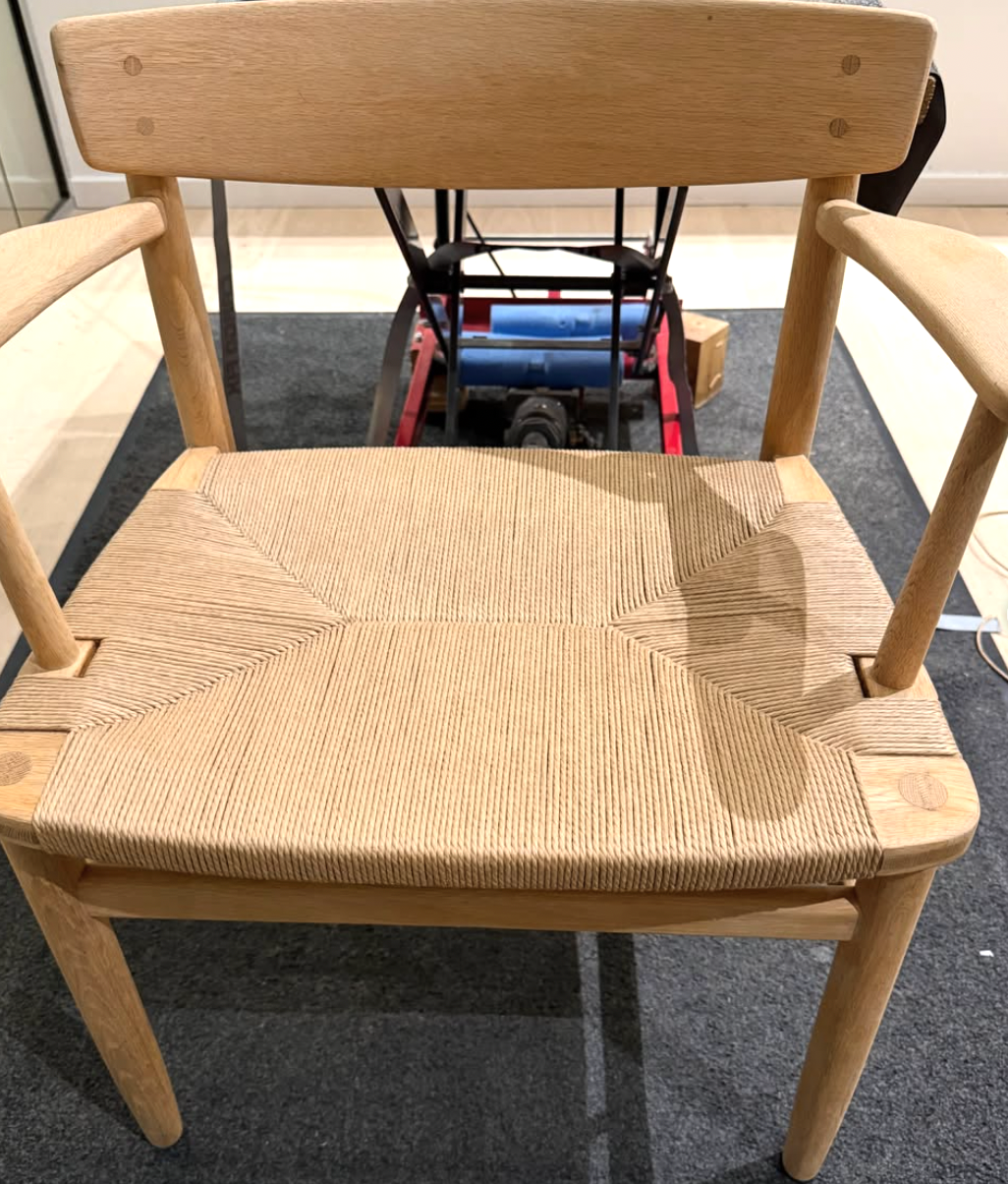 Rengøring af flet på stole – sådan gør du uden at skade materialet